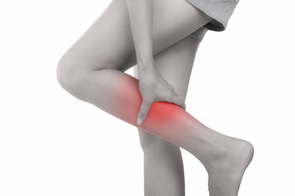 Những cơn đau bắp chân có thể tìm đến bất cứ ai.