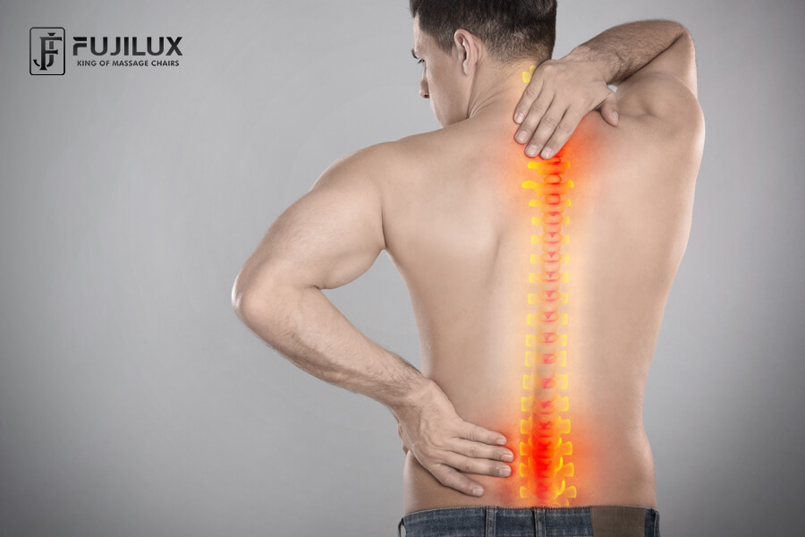 Đau sau lưng có thể là do ảnh hưởng từ chấn thương hoặc tổn thương ở những cơ, dây chằng, xương hay mô mềm ở vùng lưng bên trái. 