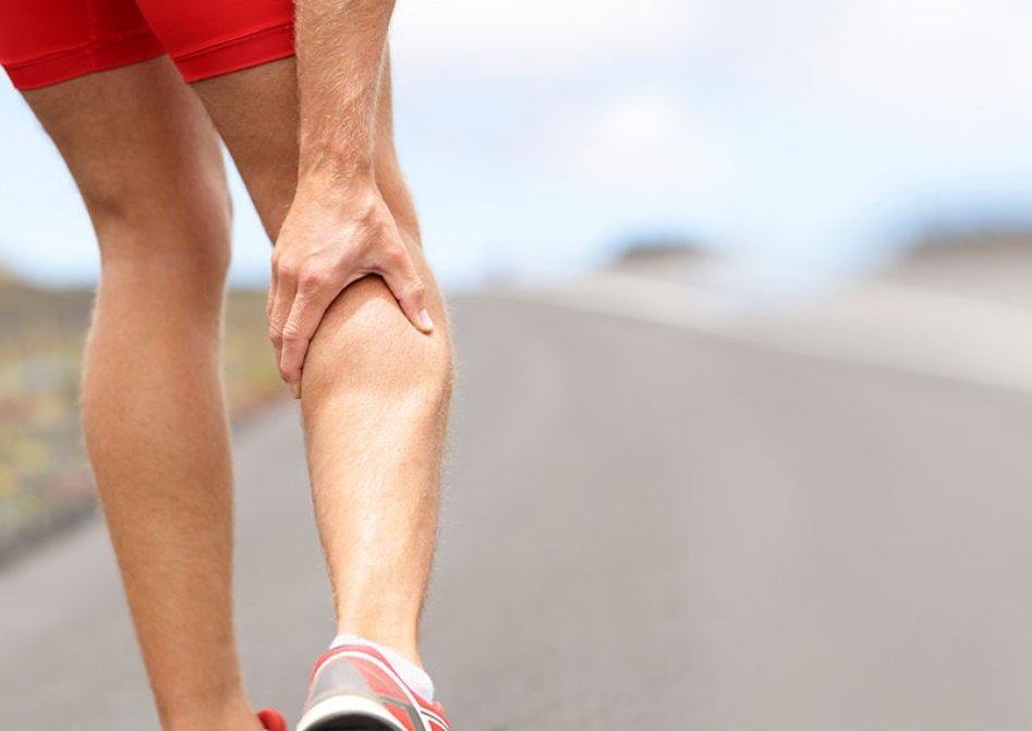 Bắp chân cũng là một bộ phận thường xuyên bị đau khi bạn chơi thể thao