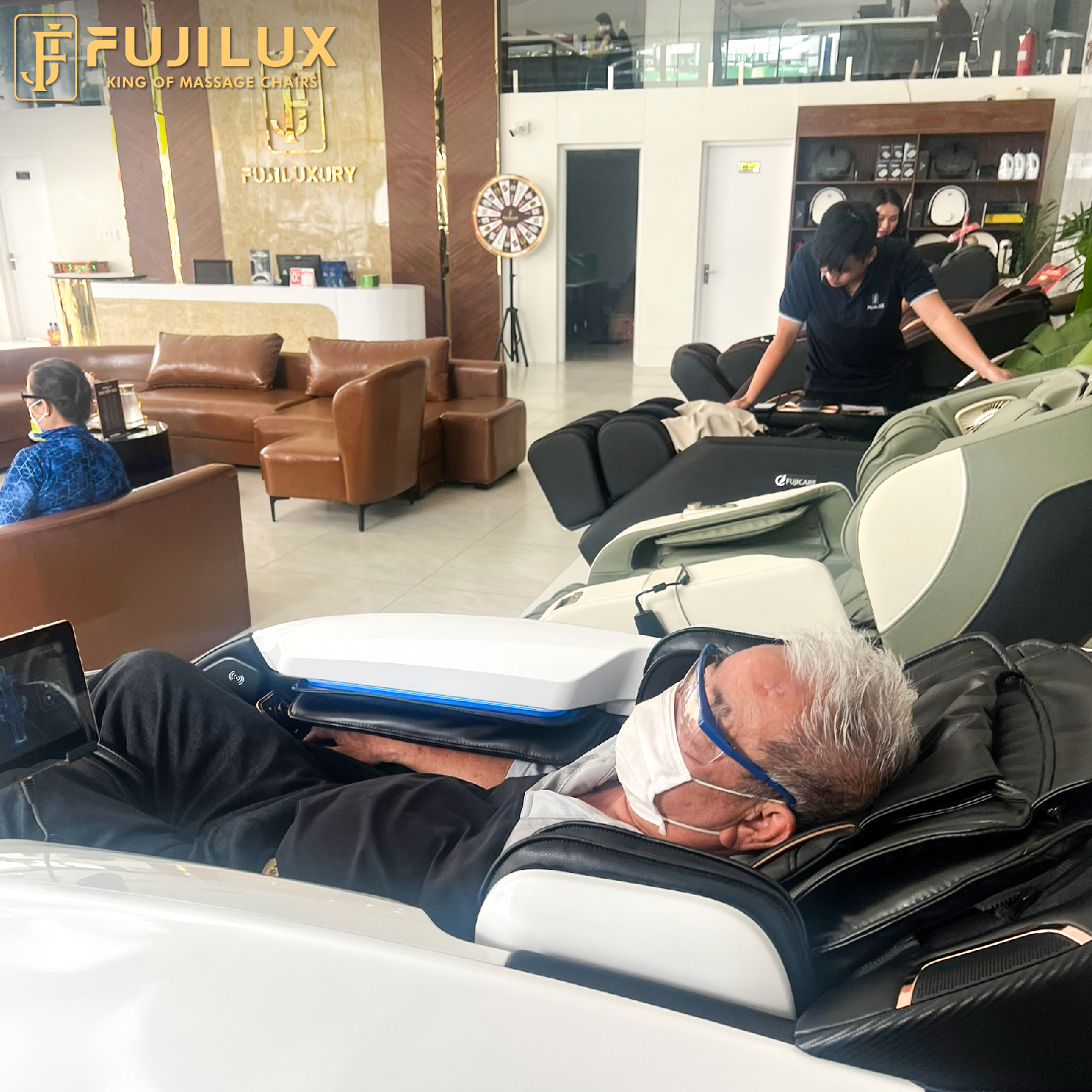 Trải nghiệm miễn phí các mẫu ghế massage hiện đại của Fuji Luxury